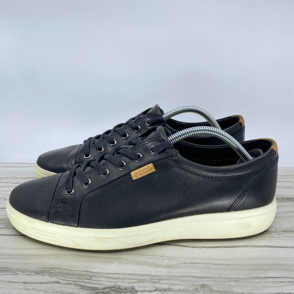 ECCO SHOES